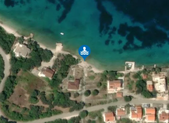 Satellite image of Tri žala