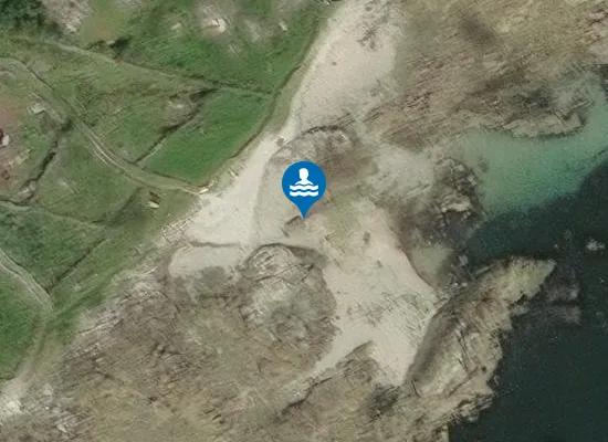 Satellite image of Trá an Chaoráin Bhig