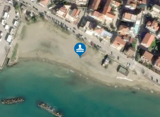 Satellite image of Spiaggia libera