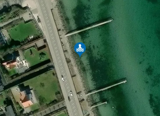 Satellite image of BADEBRO UD FOR RUNGSTED STR.VEJ 193A