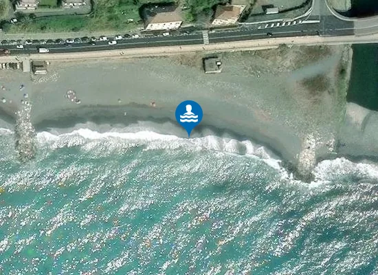 Satellite image of Spiaggia libera Stoppani