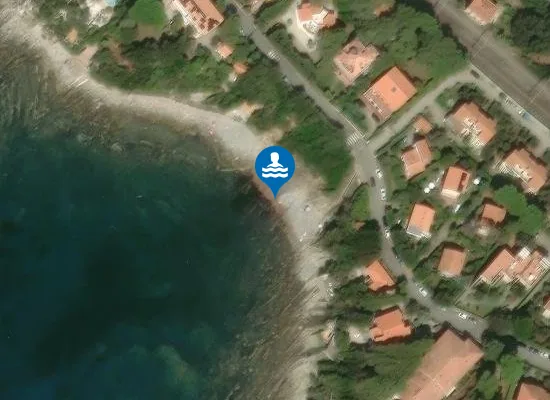 Satellite image of Spiaggia dei ghiaioni
