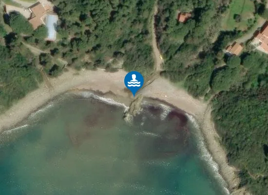Satellite image of Spiaggia di Fonza