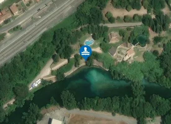 Satellite image of Le mole