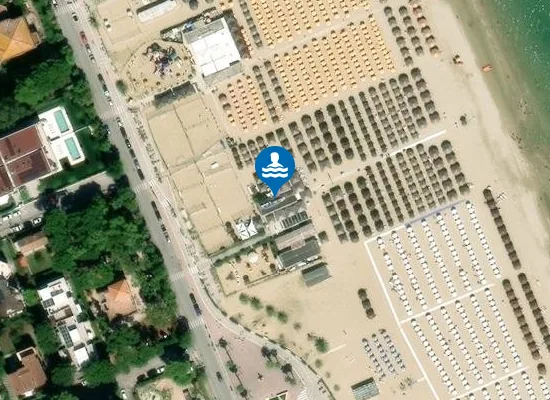 Satellite image of Riviera Beach Club