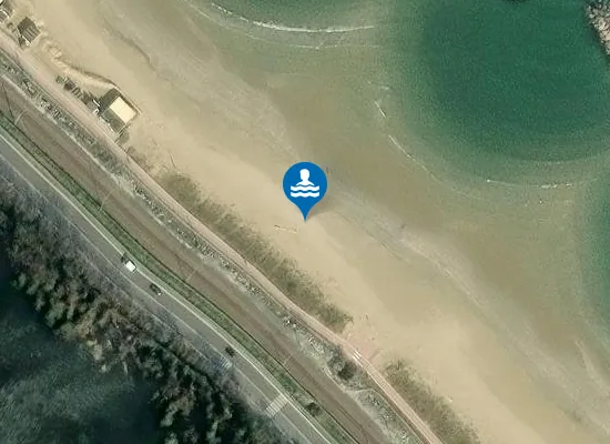 Satellite image of Spiaggia libera
