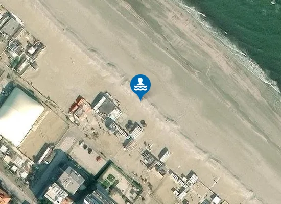 Satellite image of Play Denis