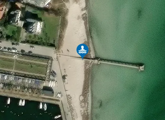 Satellite image of HELLERUP STRAND