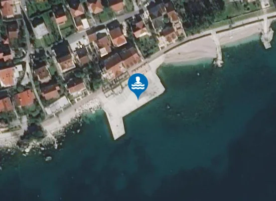 Satellite image of Perla