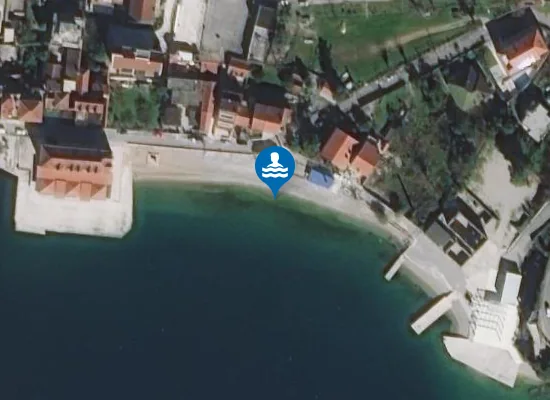 Satellite image of Plaža Sidro