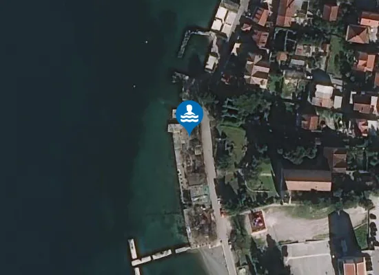 Satellite image of Premier Plaza
