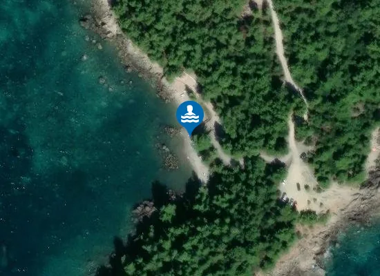 Satellite image of Healthy mud/clay beach
