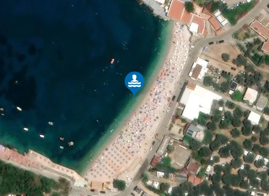 Satellite image of Utjeha Beach "Uvala Maslina"