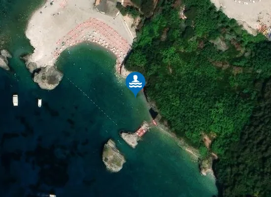 Satellite image of Plaža Hawaii (5A-2)