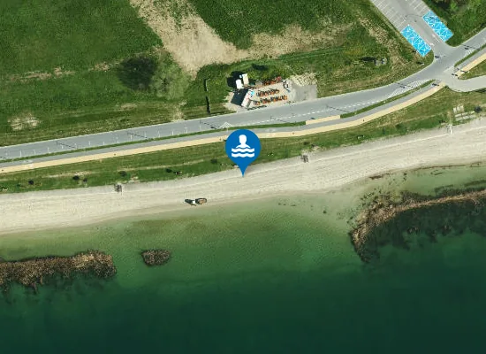 Satellite image of Plaża Jezioro Tarnobrzeskie