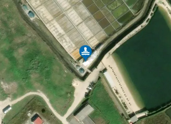 Satellite image of Marinha da Noeirinha