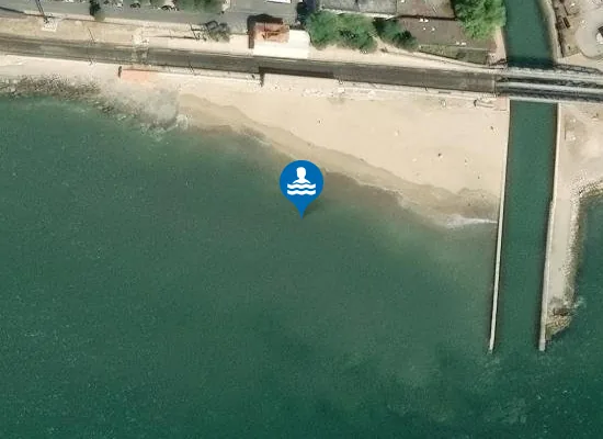Satellite image of Praia da Cruz Quebrada