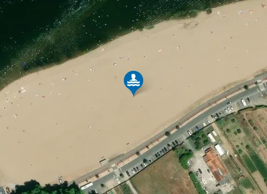 Satellite image of Praia Fluvial do Areinho