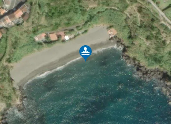 Satellite image of Praia da Pedreira