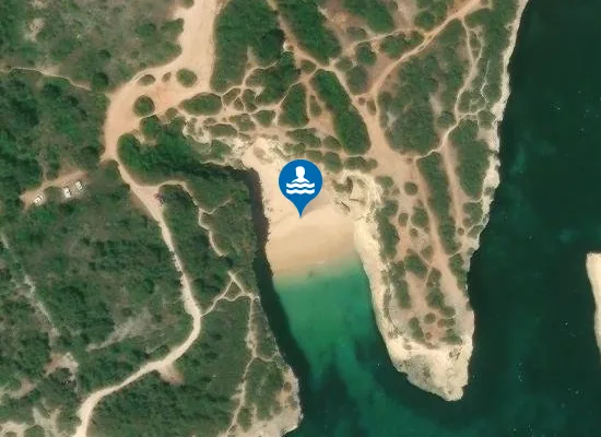 Satellite image of Praia das Fontaínhas