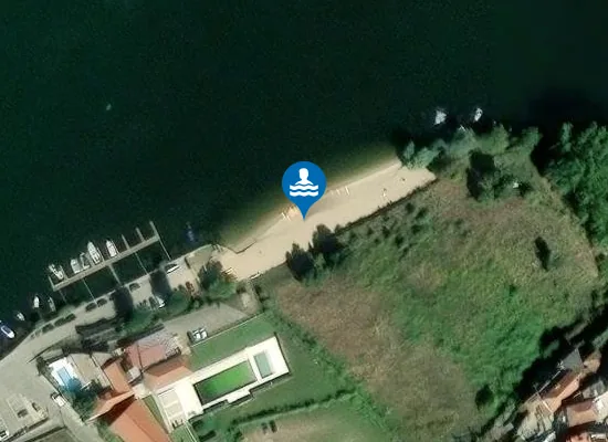 Satellite image of Praia Fluvial do Castelo