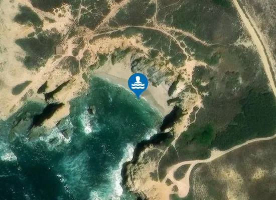 Satellite image of Praia da Engardaceira