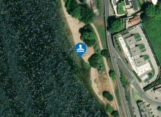 Satellite image of Praia Fluvial de Ribeira de Abade