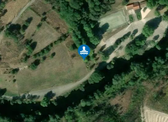 Satellite image of Praia Fluvial da Folgosa