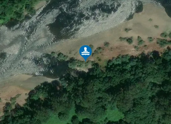 Satellite image of Praia fluvial de Messegães