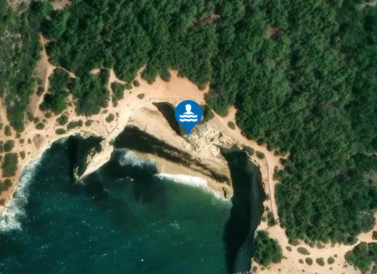 Satellite image of Praia da Corredoura