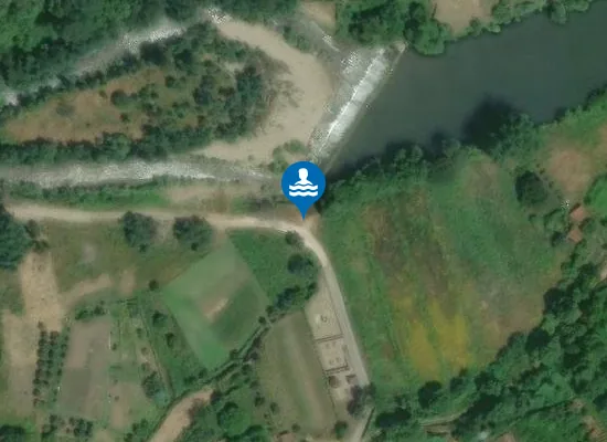 Satellite image of Praia Fluvial de Segade