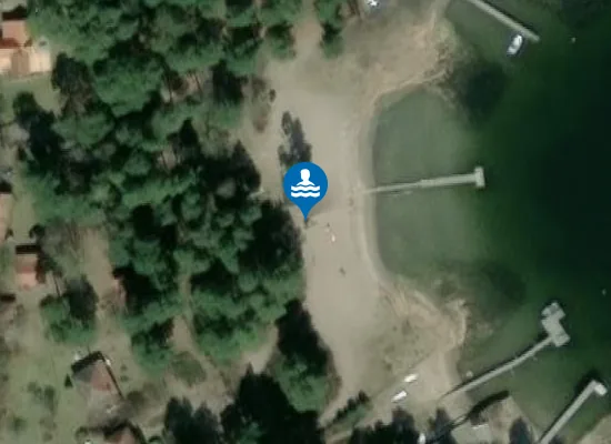 Satellite image of Östersjöviksens badplats