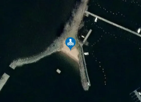 Satellite image of Badplats, Sjötorp gästhamnen