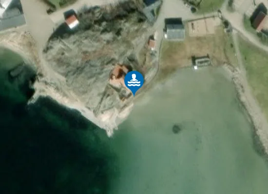 Satellite image of Ellös badplats