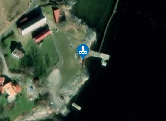 Satellite image of Mollön