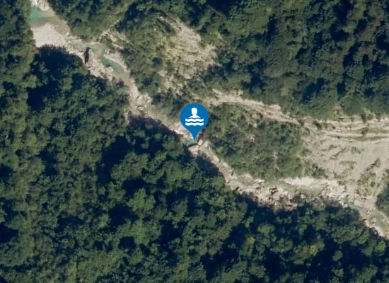 Satellite image of Budlo