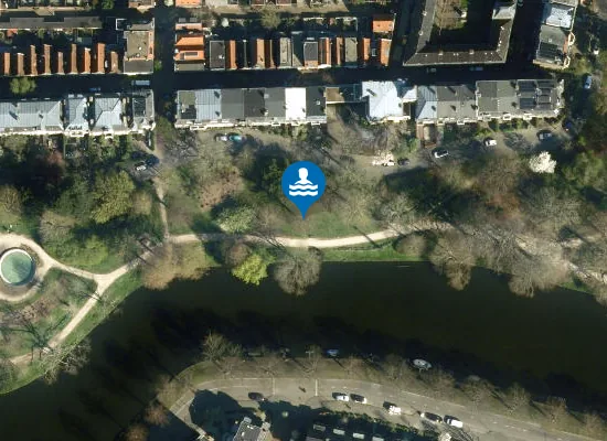 Satellite image of Zoeterwoudsesingel