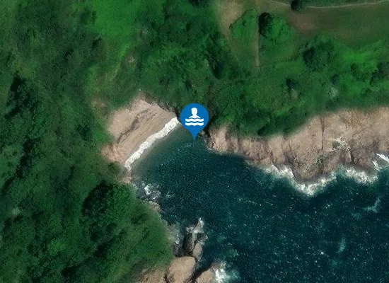 Satellite image of Compass Cove