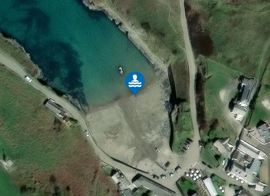 Satellite image of Port Gaverne Beach