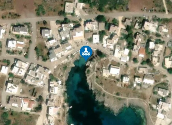 Satellite image of AVLEMONAS