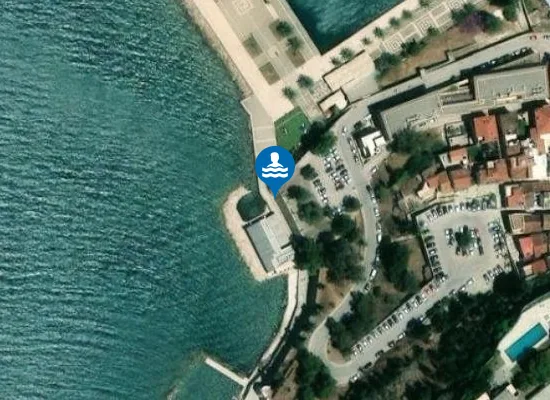 Satellite image of BANIERES