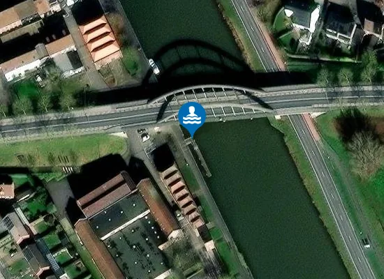 Satellite image of ZWEVEGEM ZWAAIKOM