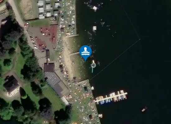 Satellite image of LE LAC DE ROBERTVILLE