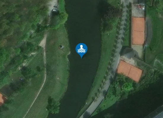 Satellite image of LA SEMOIS À BOUILLON (PONT DE LA POULIE)