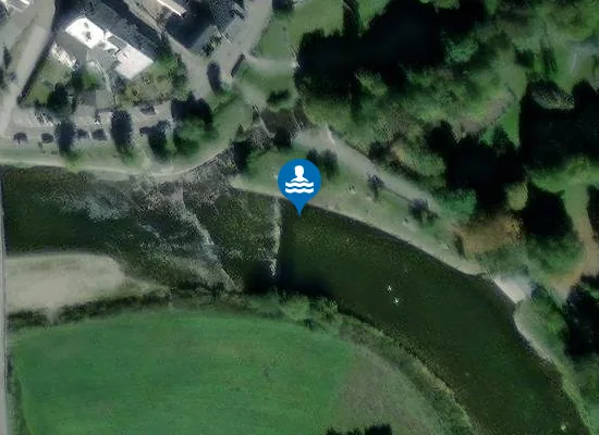 Satellite image of LA SEMOIS À VRESSE-SUR-SEMOIS