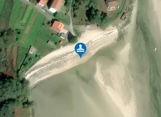 Satellite image of PLAYA LI?ARES PM1