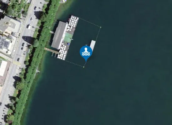 Satellite image of BAGNO PUBBLICO RIVA CACCIA