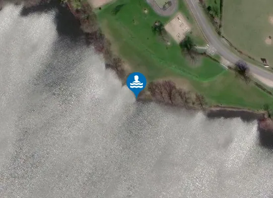 Satellite image of ETANG BERTHAUD