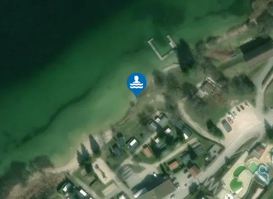 Satellite image of PLAGE LES PERRIERES