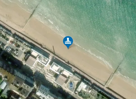 Satellite image of PLAGE DU PETIT ENFER